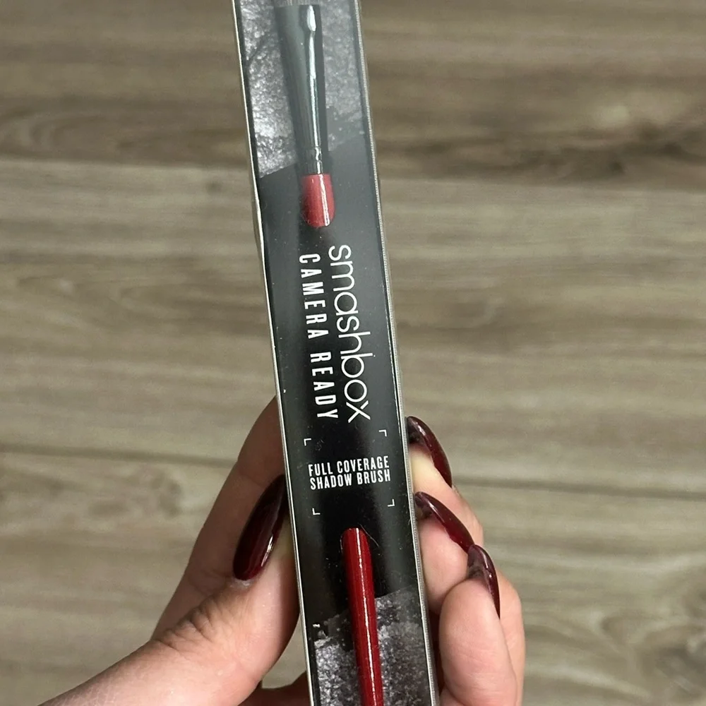 Smashbox brand new full coverage eyeshadow‎ brush